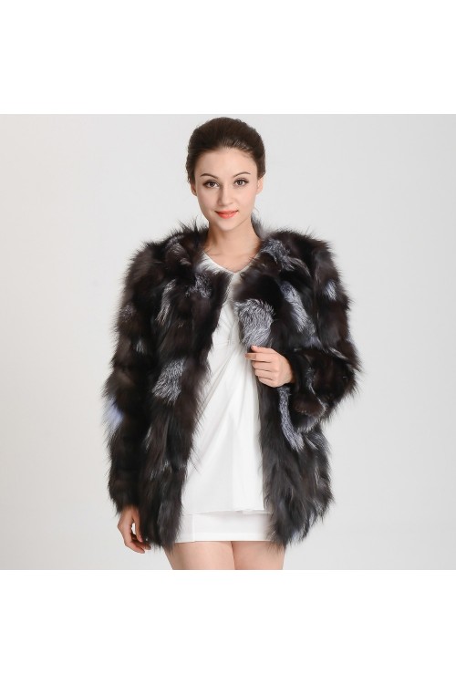 Елегантно палто от сребърна лисица 334.00 лв.